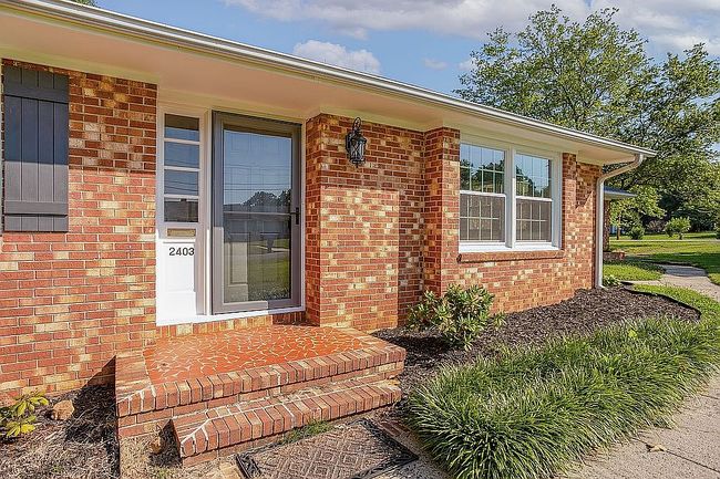 Photo of 2403 May Dr, Burlington, NC