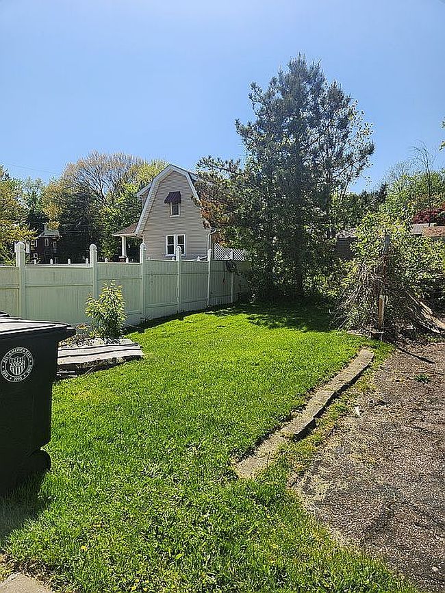 Image of 516 Whitney Ave