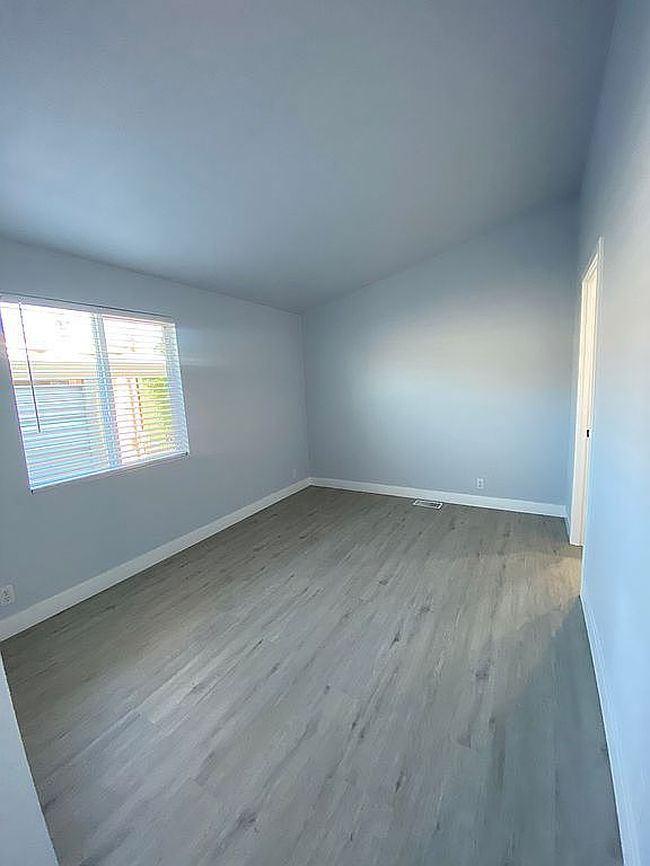Image of 1461 W Mission Blvd Space 6A