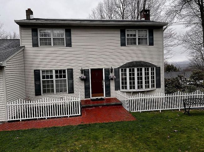 Preview of property located at 10 Billwood Dr
