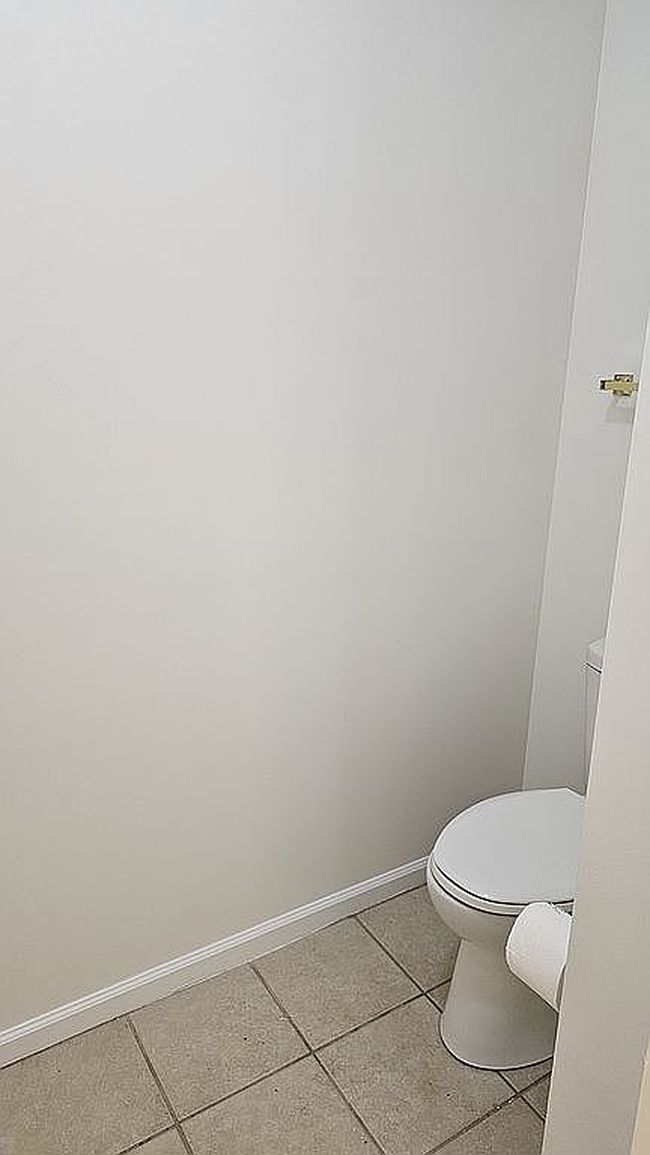 Image of 2125 Yorkshire Se
