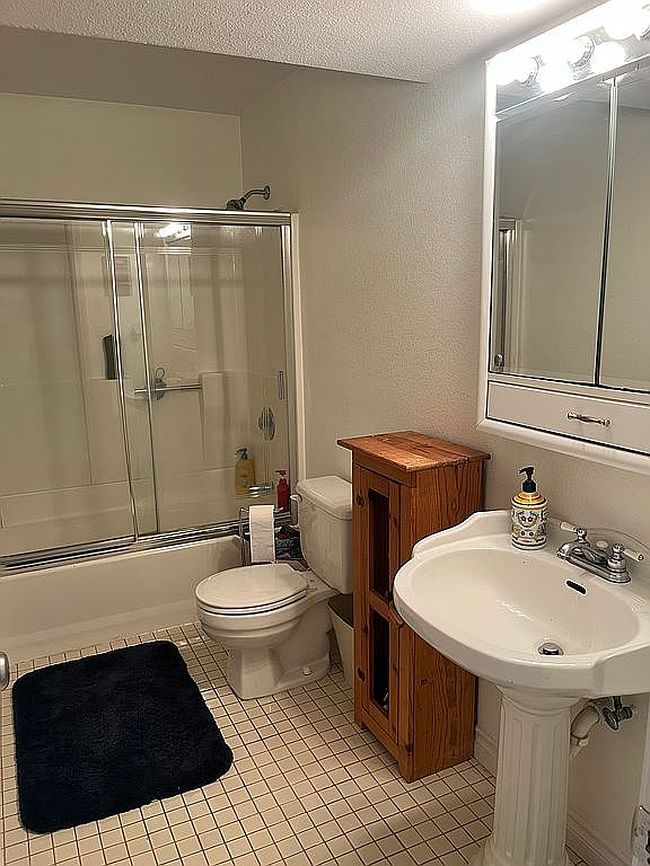 Photo of 1704 20th St Nw, East Grand Forks, MN