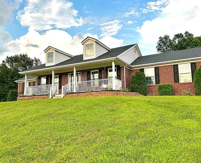 Photo of 6344 Little Hickory Rd, Philpot, KY