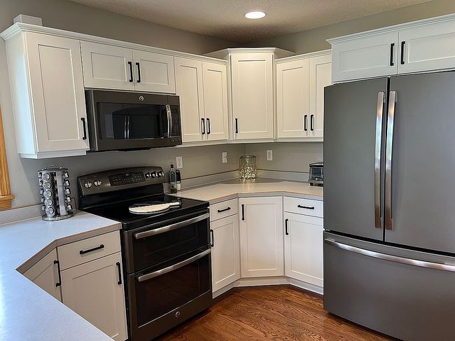 Additional photo 2 of property located at 6176 Martens Way S