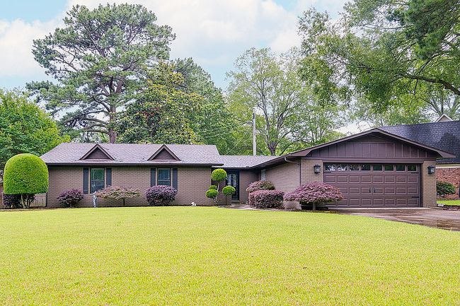 Preview of property located at 11 Red Oak Dr