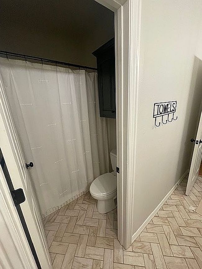 Image of 421 Fine Way