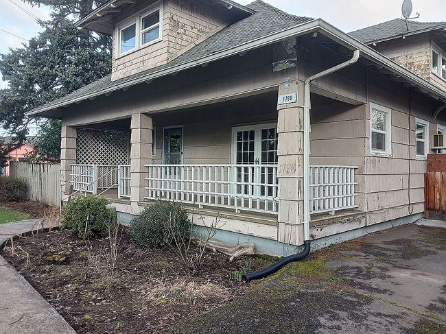 Photo of 1798 4th St Ne, Salem, OR