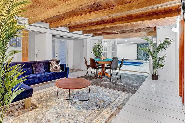 2525 Route 209, Sciota, PA