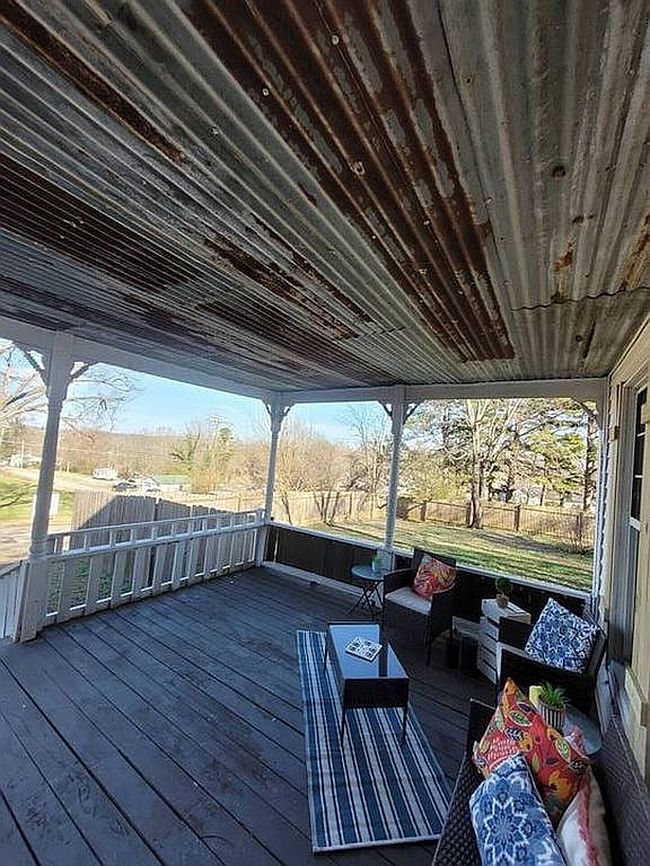 Photo of 920 Walker Ave, Mammoth Spring, AR