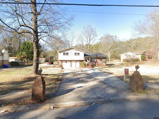Photo of 140 Creek Cir, Stockbridge, GA