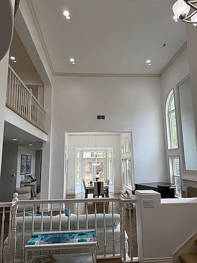 Preview of property located at 2 Dellwood
