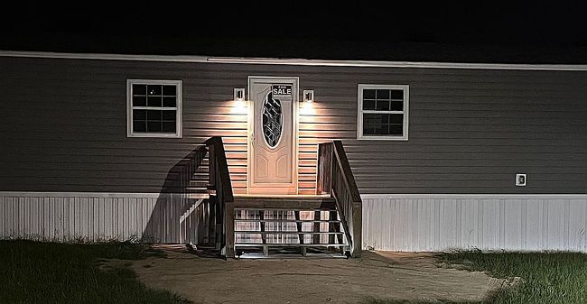 Photo of 103 Farmstead Cir, Dudley, NC