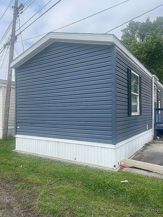 Photo of 10401 Southwest Hwy Trailer 14C, Worth, IL