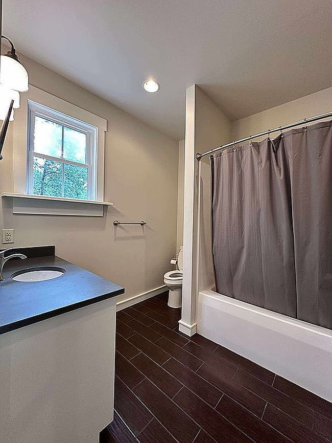Photo of 403 Gary Rd, Hodges, SC