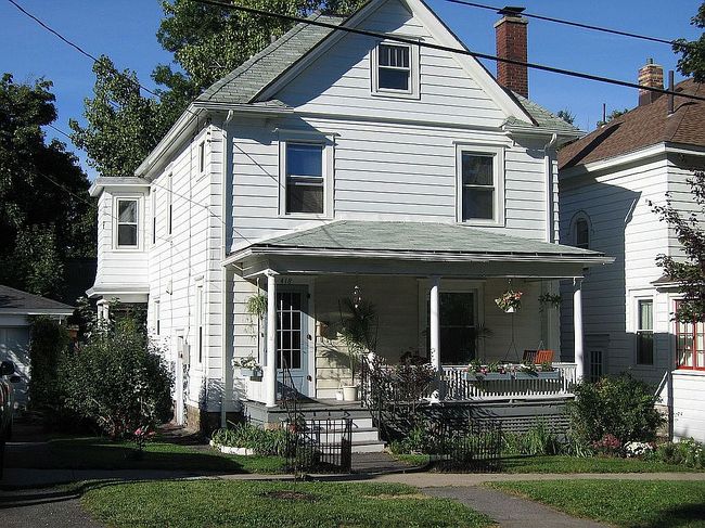Image of 418 Crossett St