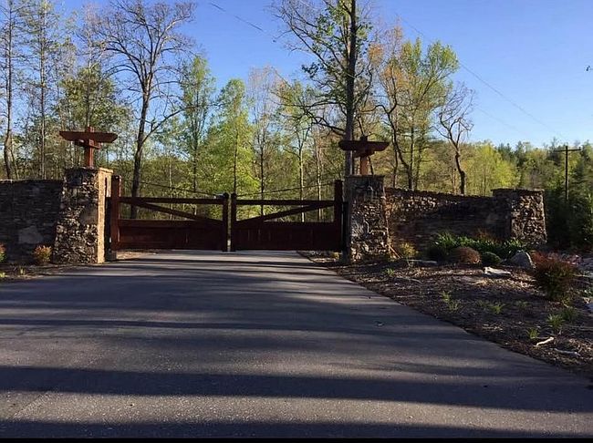 Photo of 291 Crest View Dr S, Nebo, NC