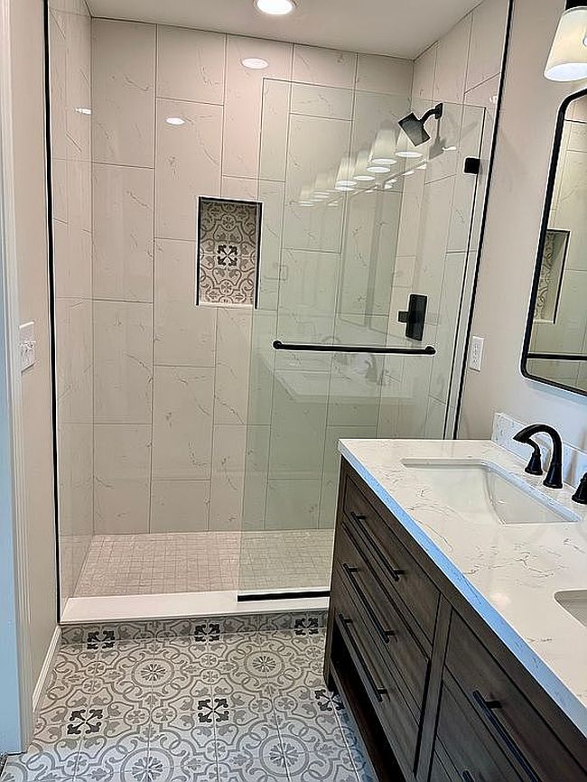 Image of 900 Colyer Rd #3-2