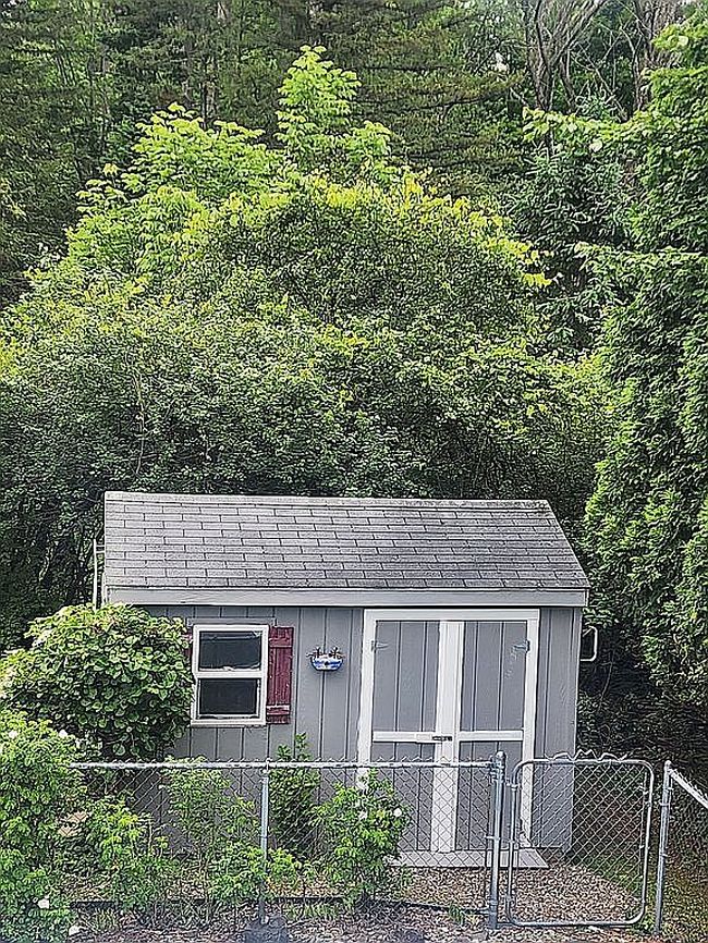 Photo of 120 Clarion Dr, Whitesboro, NY