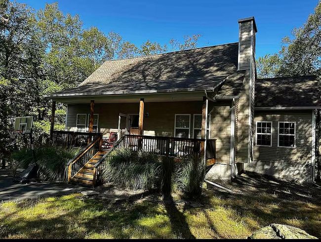 Photo of 115 Rocky Rd, Lackawaxen, PA