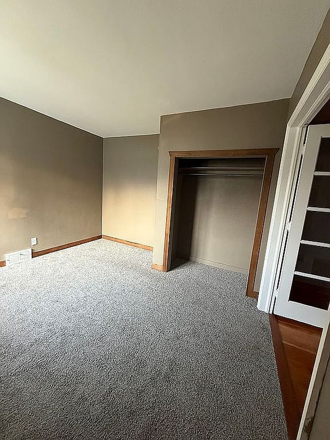 Photo of 1007 Delano Ave, Walhalla, ND