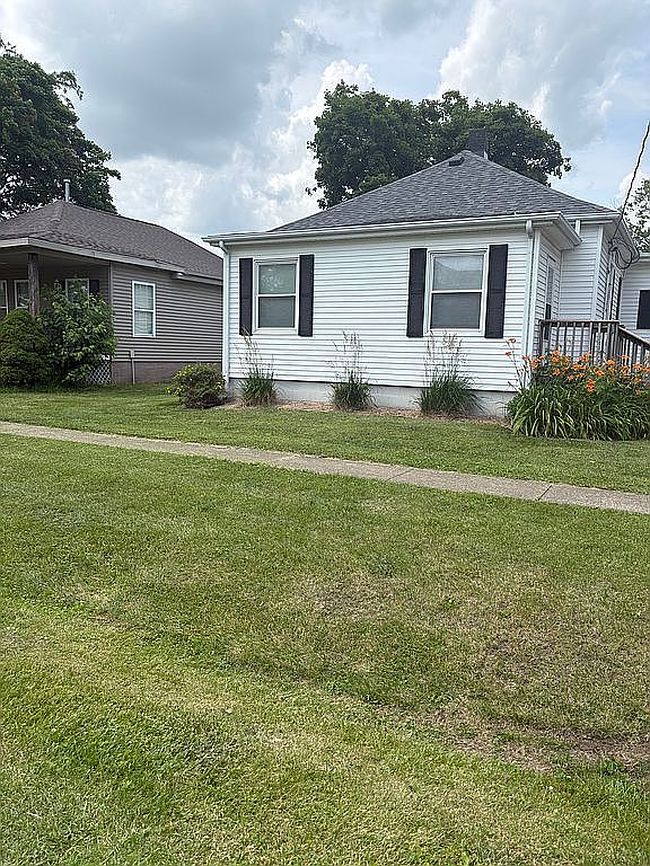 Photo of 111 E 3rd Ave, Deer Creek, IL
