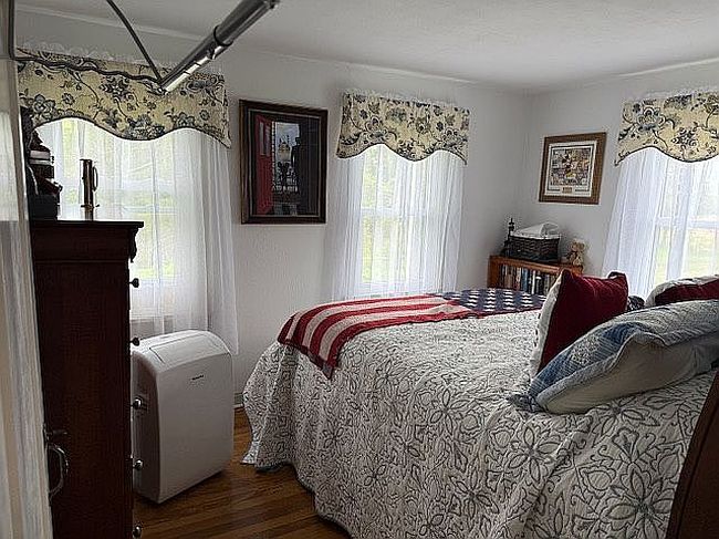 Photo of 40 Salem Rd, Greenville, PA