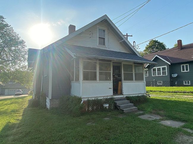 Photo of 604 N 14th St, Marysville, KS