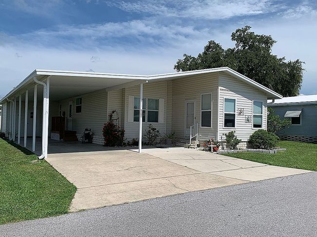 Photo of 6207 Mission Viejo Dr, Zephyrhills, FL