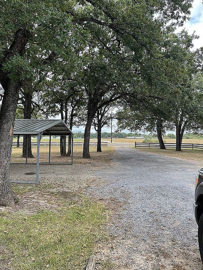 Additional photo 1 of property located at 984 W Us Highway 84 #1