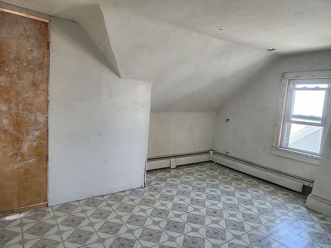 Image of 211 Allen St