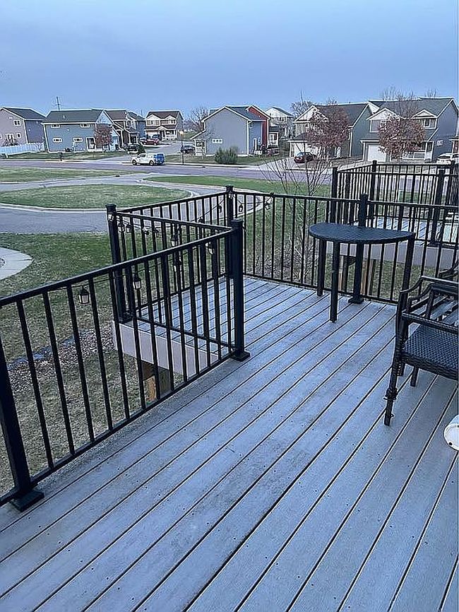 Photo of 2236 Rolling Green Trl, North Mankato, MN