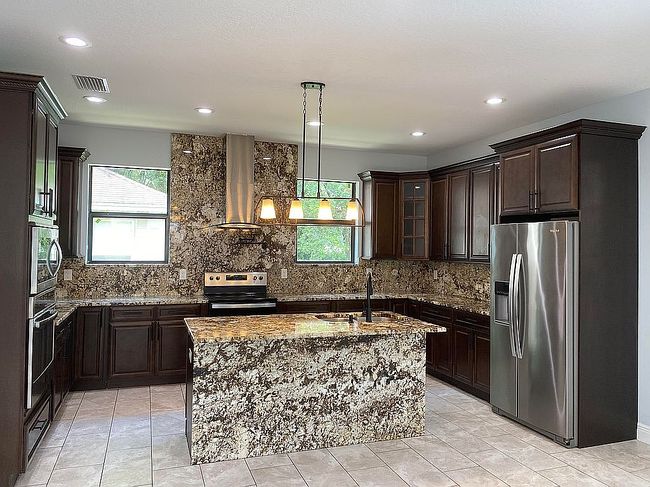 Additional photo 2 of property located at 7110 N Taliaferro Ave