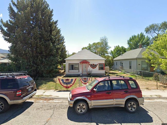 Photo of 119 W 4th St