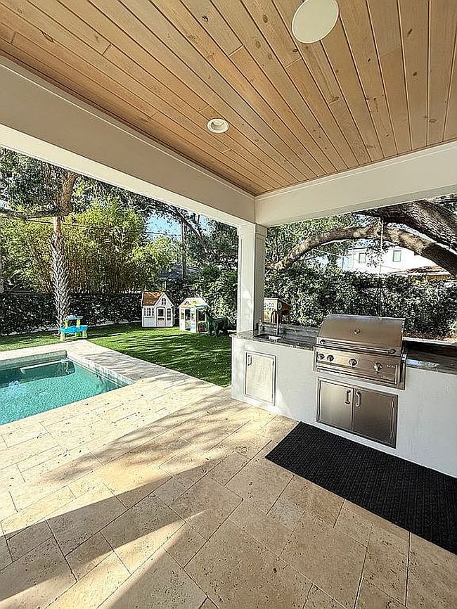 Image of 4309 W Beachway Dr