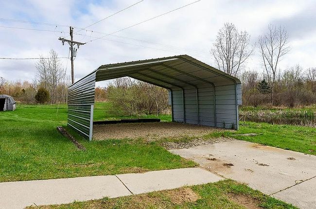 Image of 5871 102nd Ave