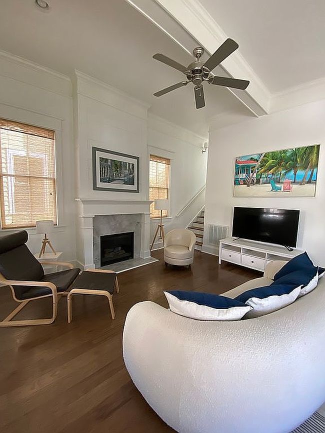 Additional photo 1 of property located at 15 Abbey Row