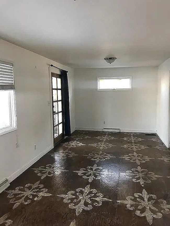 Image of 433 N Bliss St
