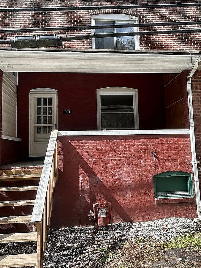 Photo of 827 Guys Run Rd, Pittsburgh, PA