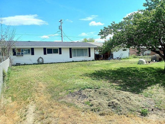 Photo of 410 Biggs Dr, Moses Lake, WA