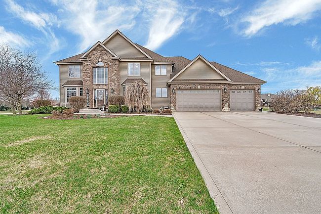 18934 S Chestnut Dr, Shorewood, IL