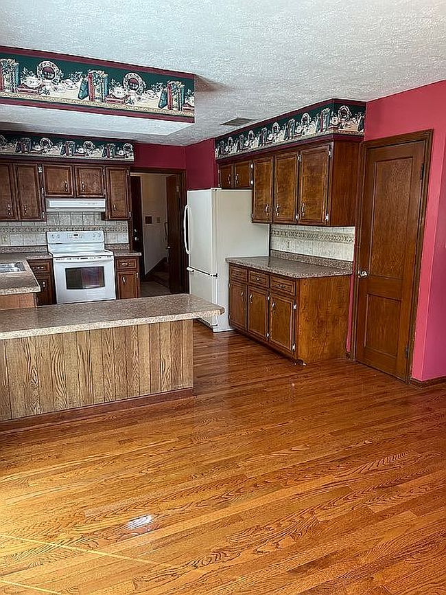 Image of 1230 Broadway Ave