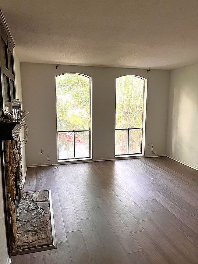 Additional photo 1 of property located at 4649 Wild Indigo St Apt 337