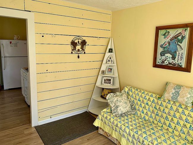 Image of 1454 Miner St