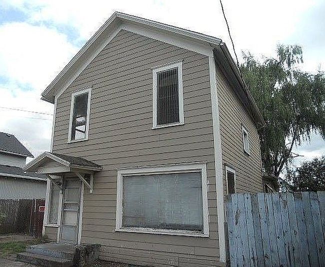 Image of 1107 W 13th St