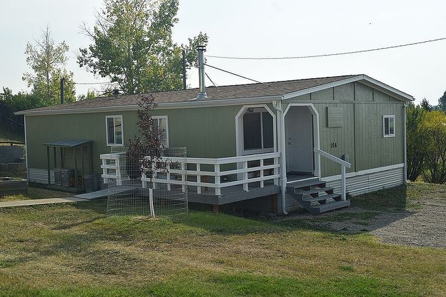 Photo of 106 Badger St E