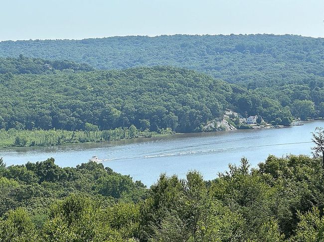Photo of 15 Maritone Ln, Deep River, CT