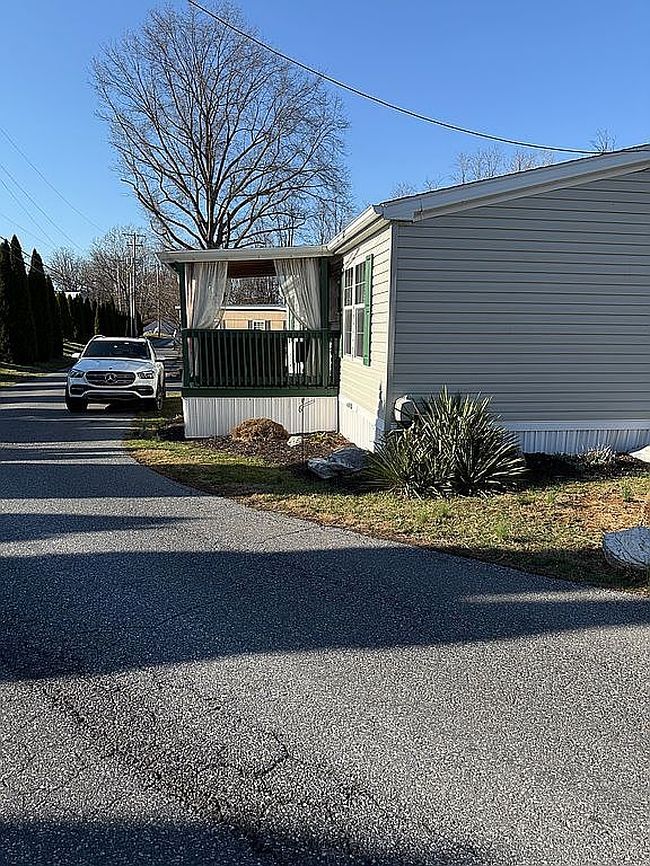 Image of 8 Trudy Cir