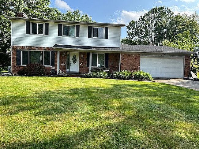 2530 Sebastian Dr, Grand Blanc, MI