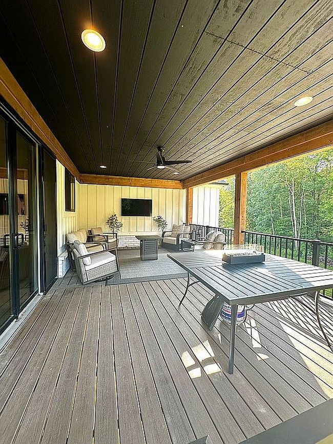 Photo of 6253 Autumn Ash Ln, Romeo, MI