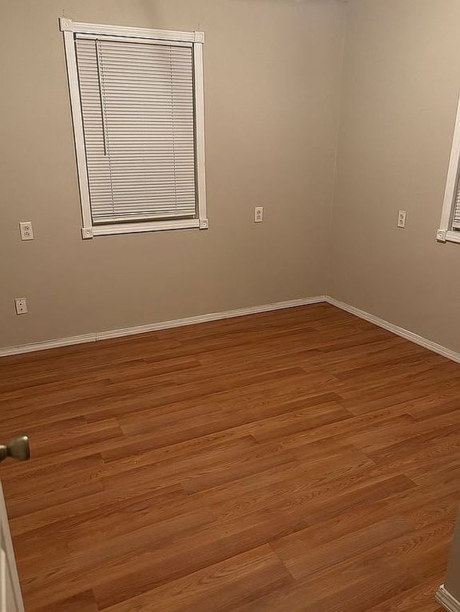 Image of 300 S Marion St